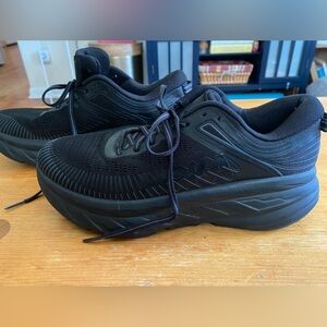 Black Hoka Bondi 7